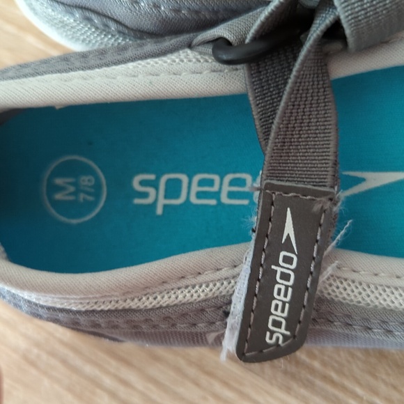 Speedo Swim Shoes - Picture 3 of 3